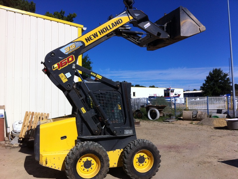 Аренда мини-погрузчика New Holland L160